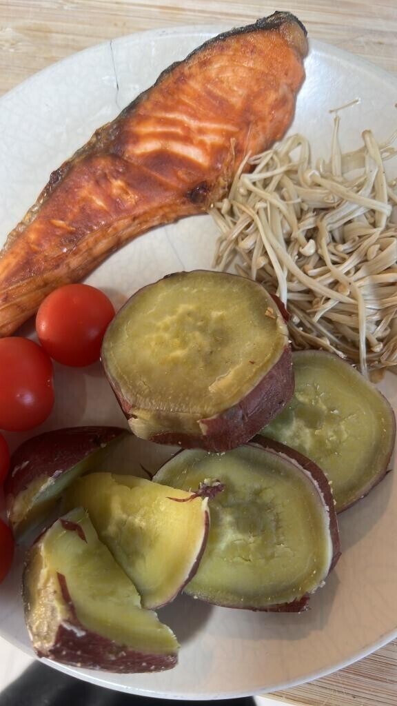 朝ごはんに、さつまいも
