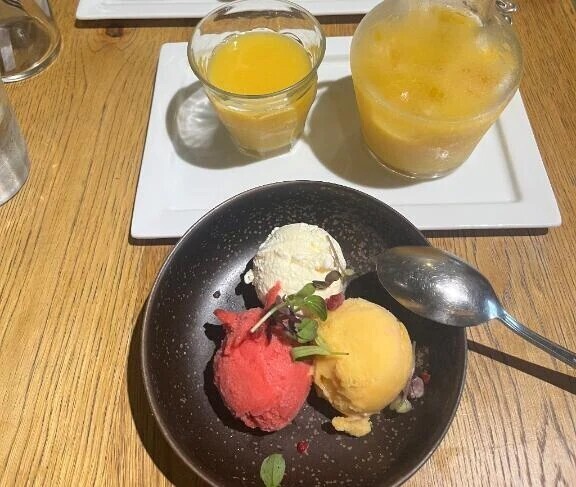 お休みいただいてます。