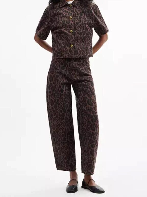 流行りのレオパード柄