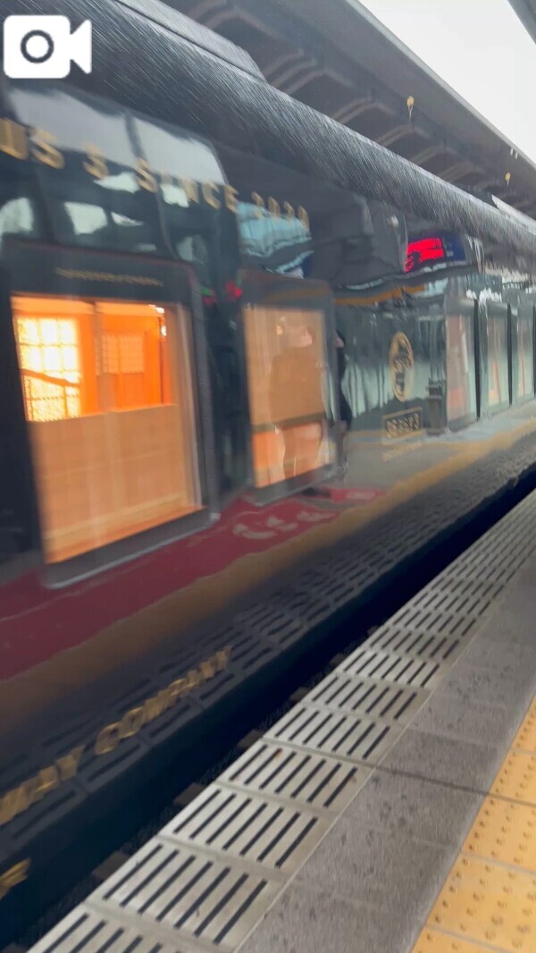 デザインと物語のある列車