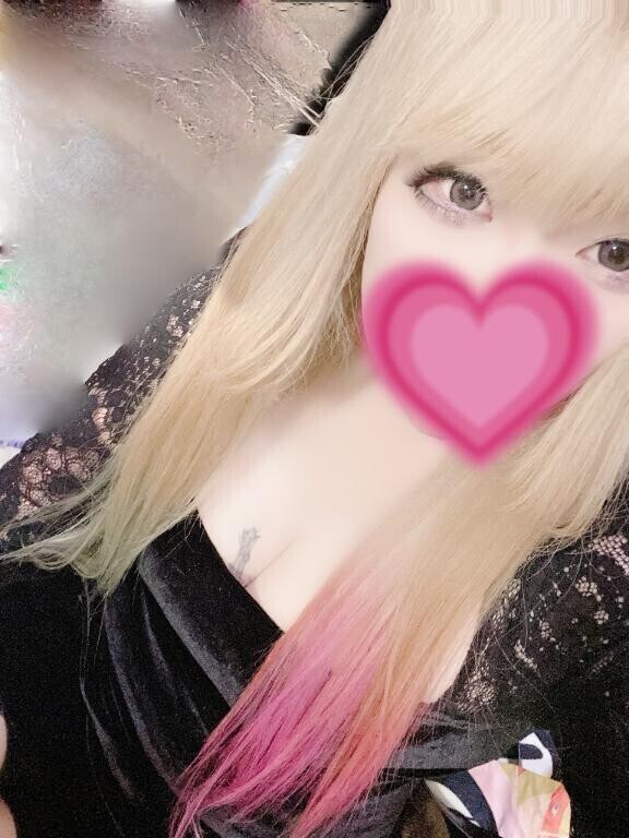 ​​​​​​​╰(*´︶`*)╯♡
