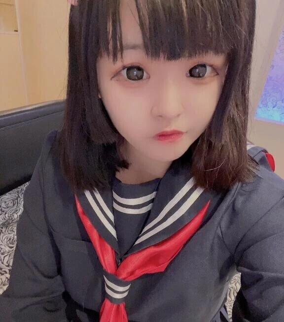 黒髪にしたよ！