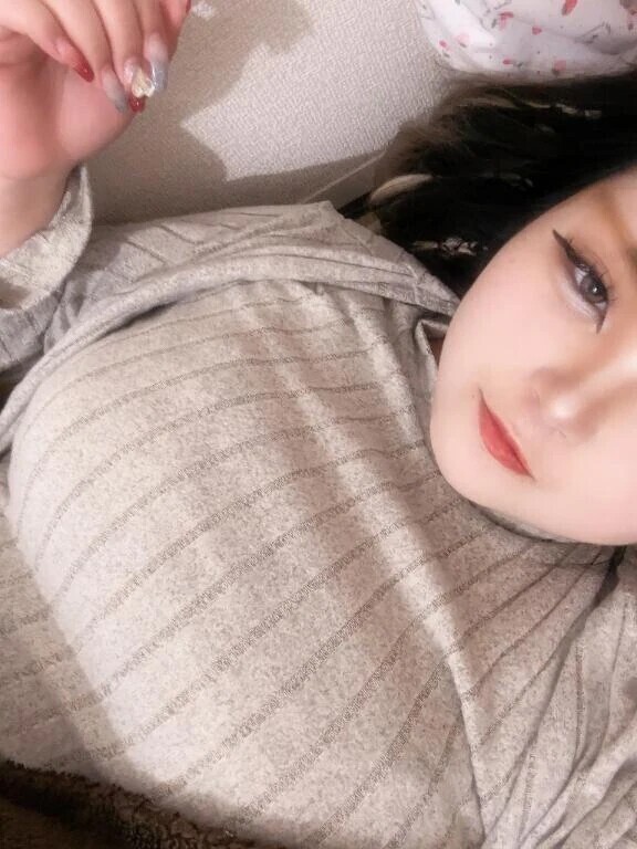 ひとり遊びしてるの？？