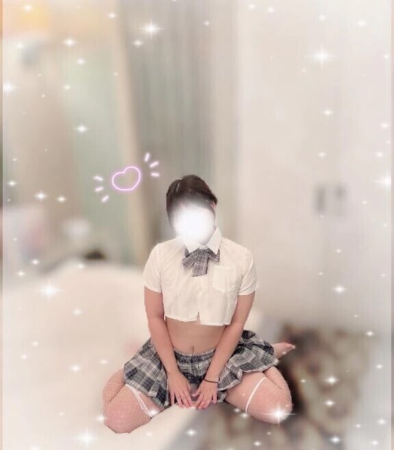 じー(  '-'   )は照れるの！