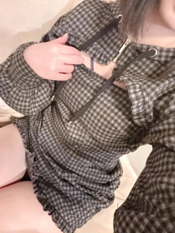 …もっと近くで見て？♡