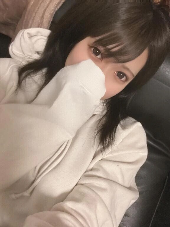 はじめまして☘ ̖́-