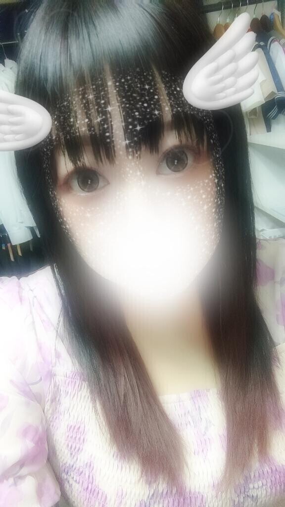 おち○ぽ欲しくて我慢出来ない♡