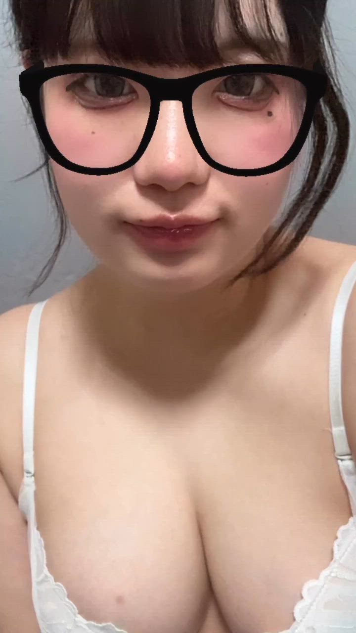 えろめがねです