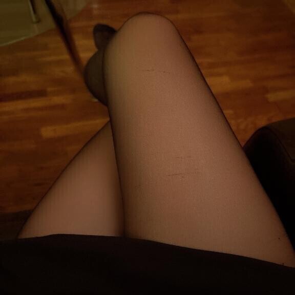 ねえ、挟まれてみる？♡