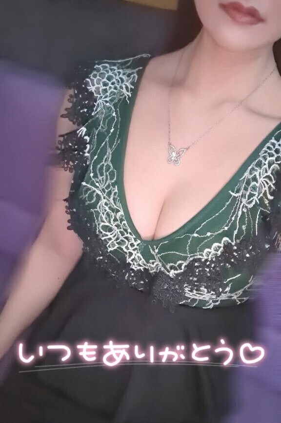 出勤しましたー💒👑