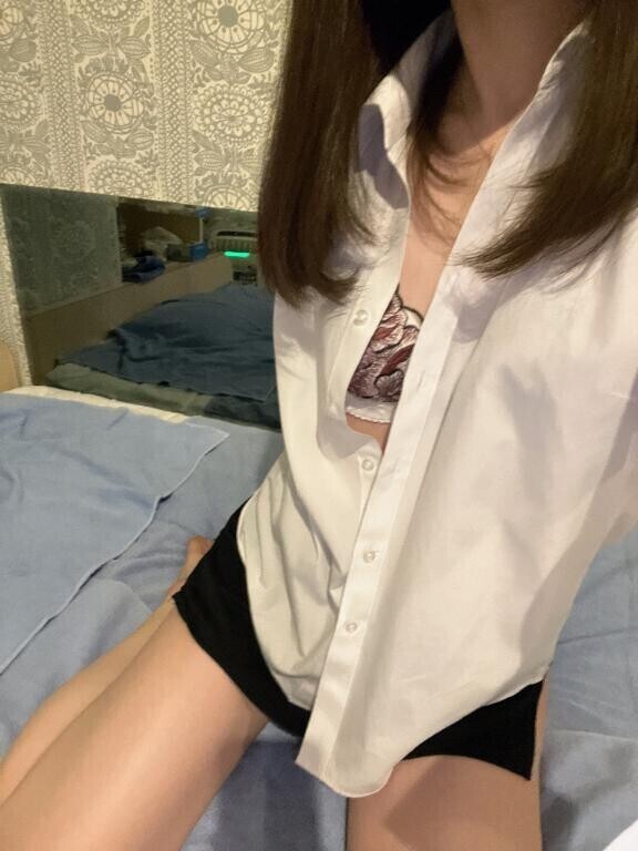 明日?