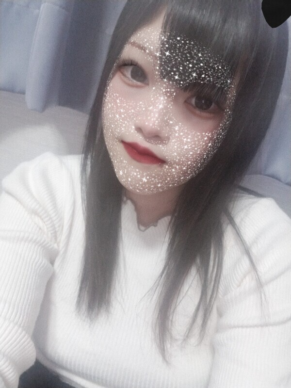 今日は出勤してます‪✋🏻ˇωˇ )‬