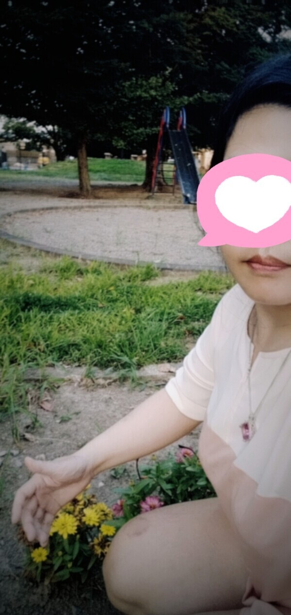 公園で…
