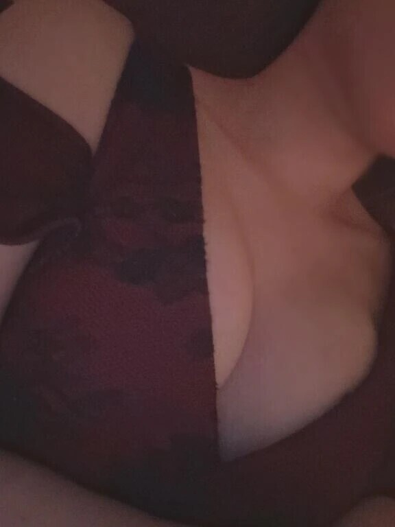 明日はお休み😪