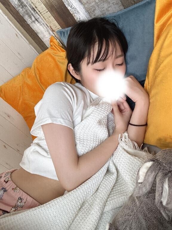 【気をつけてね】腹痛で目覚めて寝れなくなったそら