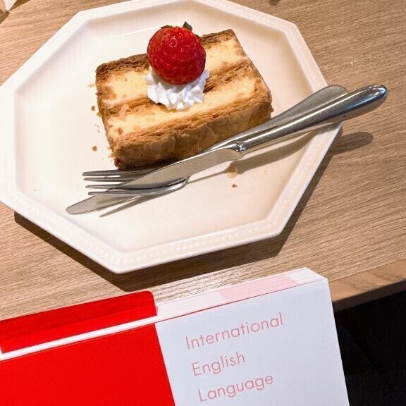 ミルフィーユ、綺麗に食べれない説