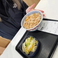 2-037.出勤前の吉野家♡