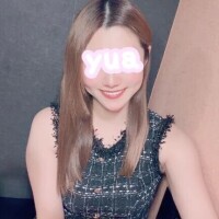 💛触れたい 揺れる瞳 半分だけ ほら分け合って 傘を持たずに寄り添うよ