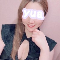 💛1度だけ 偶然の振りで 触れ合わせたちいさな掌 あの日からずっと 繋いできた