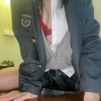 つい目で追いかけてしまう美女