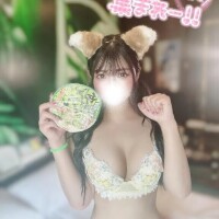 チラリズムで焦らしプレイ🤍