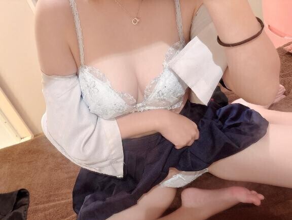 \( 'ω')/ 
