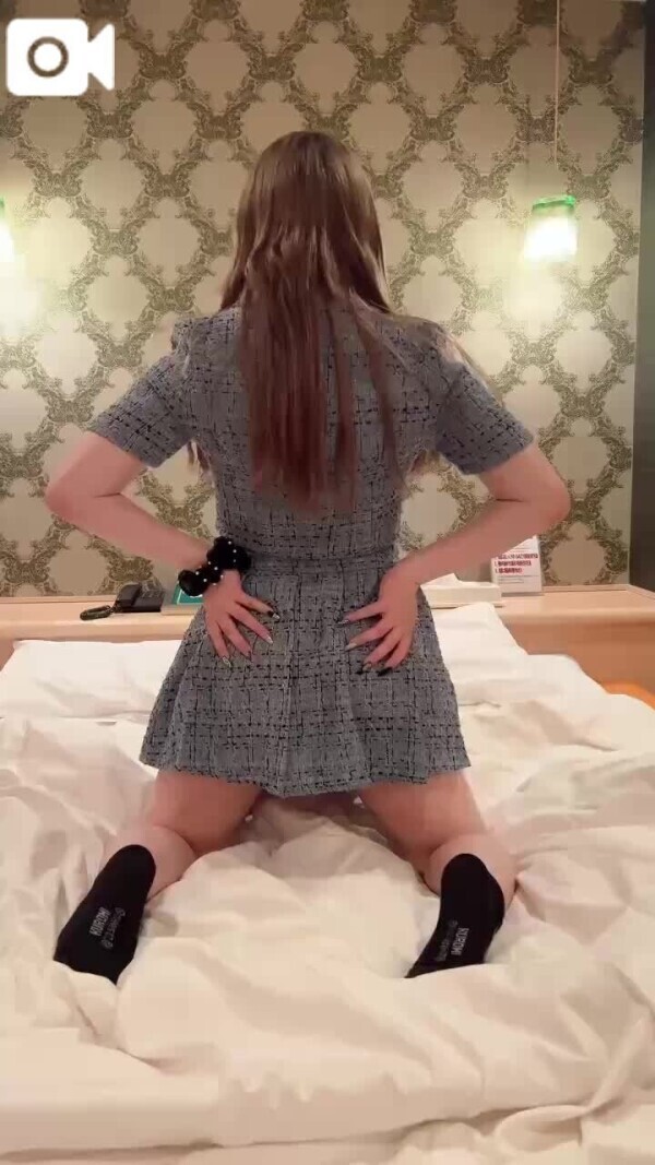 見せたがりなお尻、興味ある？🍑