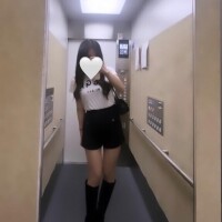 つい動いちゃう...//
