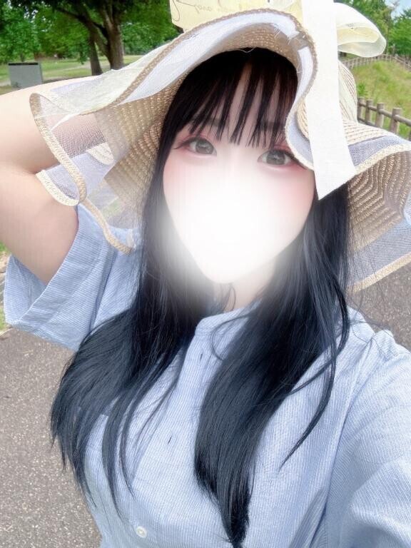お外で…♡