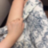 スカートの中は…