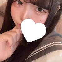 【 はじめまして🍀 ̖́-】