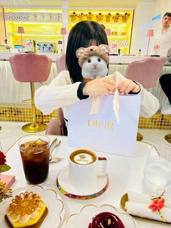 🩷【次回の出勤は明日20時〜】お友達に撮ってもらったみこみこ‎🤍