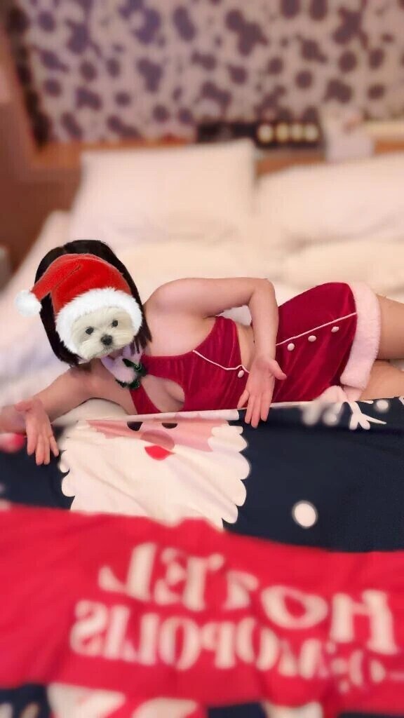 今日本指名のおにぃさんにサンタ着せてもらいました🎅🏻🎀
