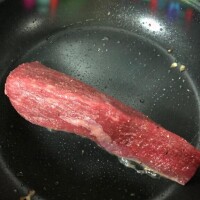 ※これはローストビーフの赤ちゃん
