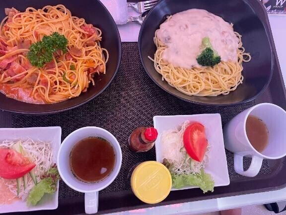 お昼はパスタ