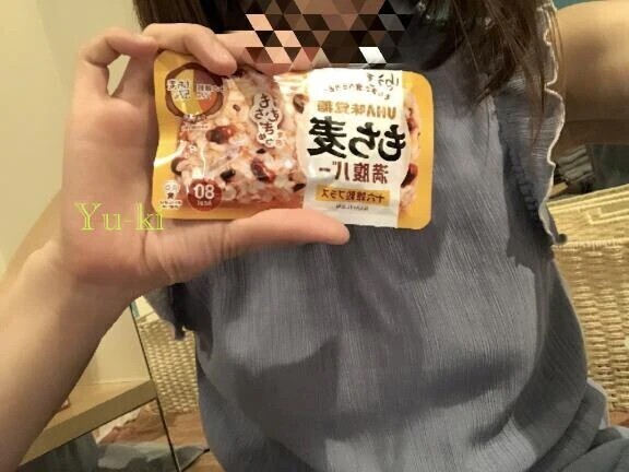 ※もち麦満腹バー食べる