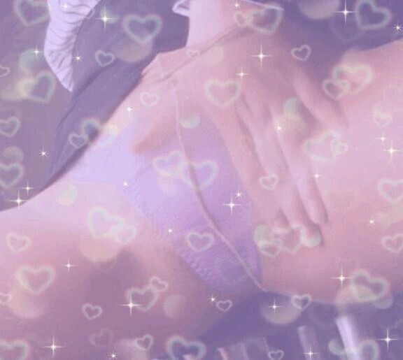 ねね　乳首舐めながらの…