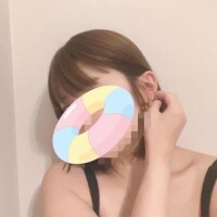 高梨エマ