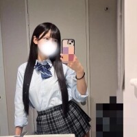 清楚な女子◯生かと思いきや…⁇
