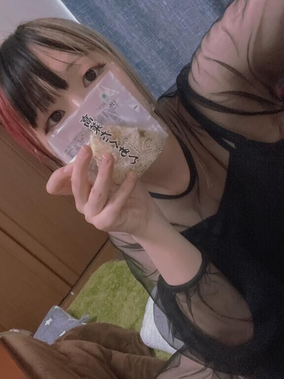 🍙いっぱい食べる私が好きやろ？🌭