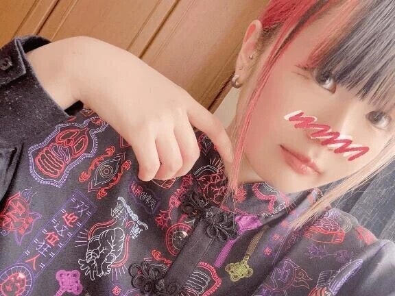 🧳びびりますわよ🧳