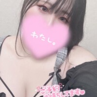 谷間の深さ、どれくらいかな???