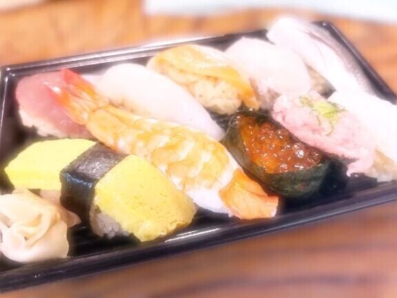 おすしの差し入れ🍣ありがとう💖