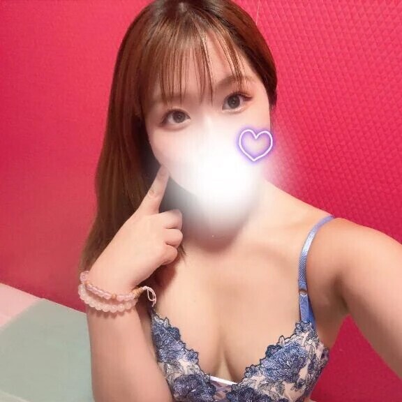 先っぽをくるくる舐めると…❤︎
