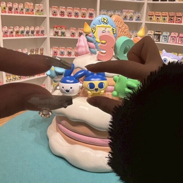 今日投票行って外食する曲のこと初めて知った