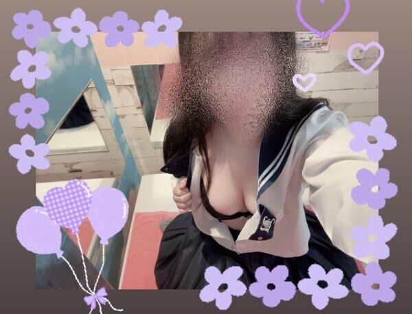 ( ̳- ·̫ - ̳ˆ)))ｽﾘｽﾘ♡
