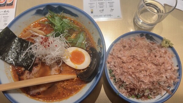 一昨日と昨日はお休みしてました( ˶'-'˶)