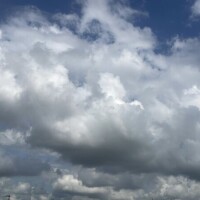 出勤しま〜す😊