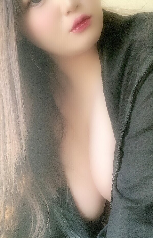 出勤中😊