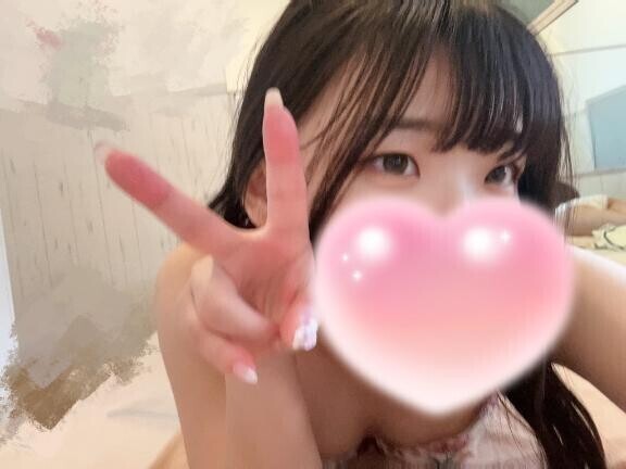 おしりぱつぱつロングスカートorパンチラ疑惑ミニスカ